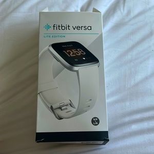 fit versa lite edition!